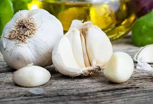 GARLIC PICKLE